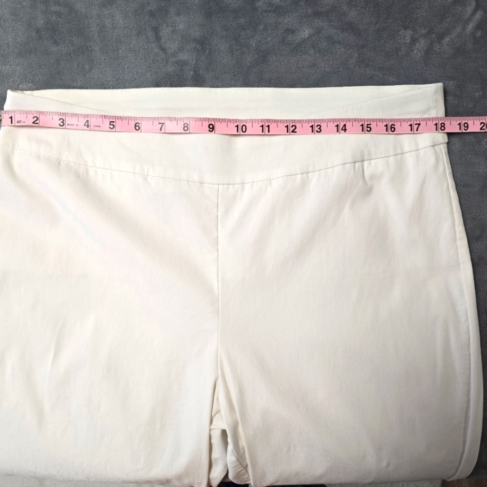 2/$30 Chicos So Slimming Women's White Pull Up Ankle‎ Cropped Pants Size 2.5 - Picture 6 of 10